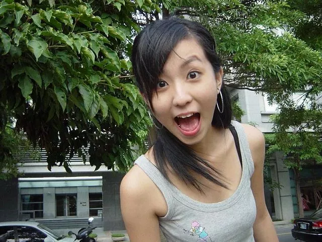 台湾网络美少女周晓涵生活写真11P