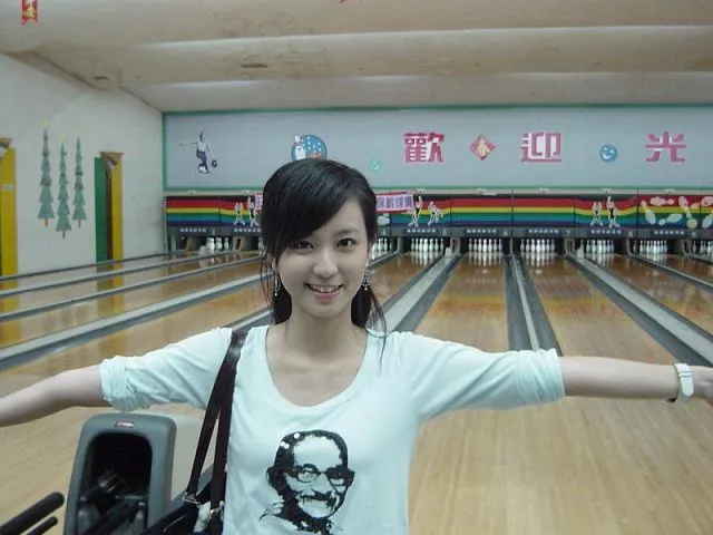 台湾网络美少女周晓涵生活写真11P