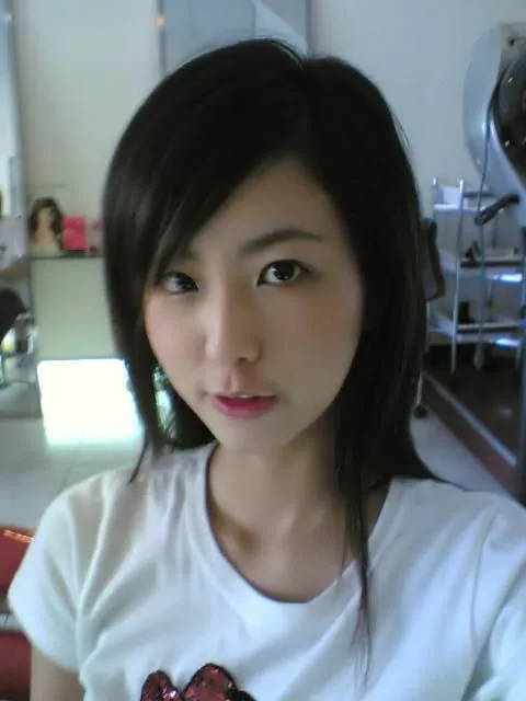 台湾网络美少女周晓涵生活写真11P