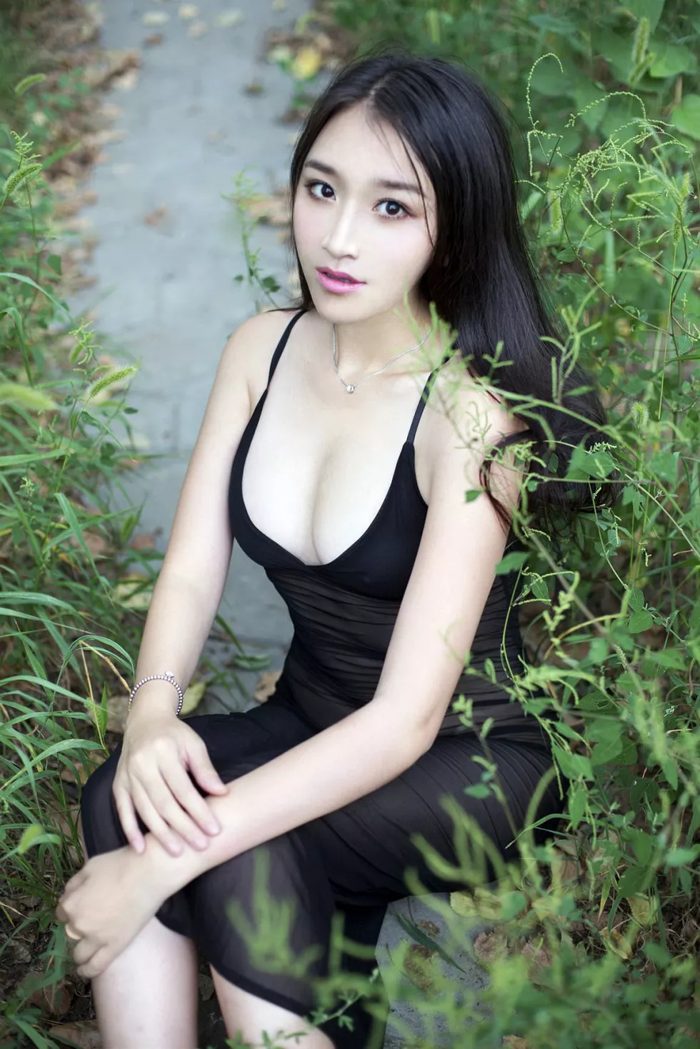 推女郎第44期_嫩模尹棠丰润胸器透视诱惑写真35P