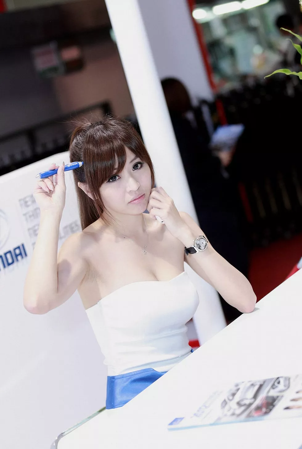 台湾宅男女神陈佳筠台北车展高清写真74P