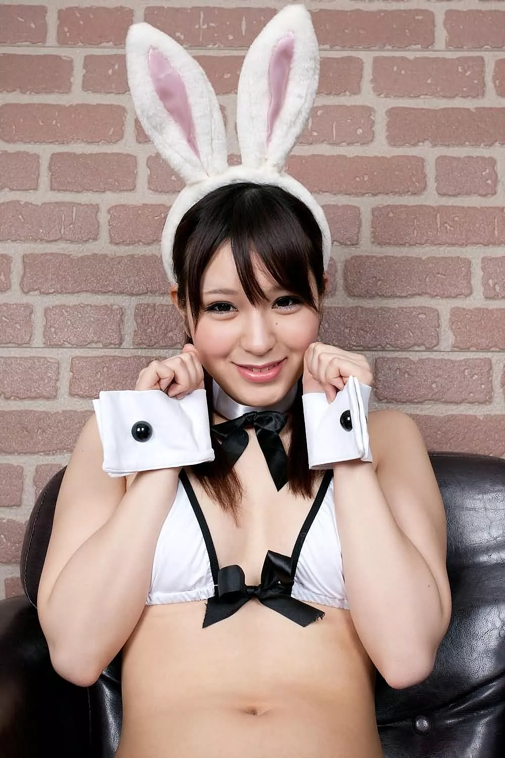 台湾小妹妹性感小白兔的诱惑写真13P