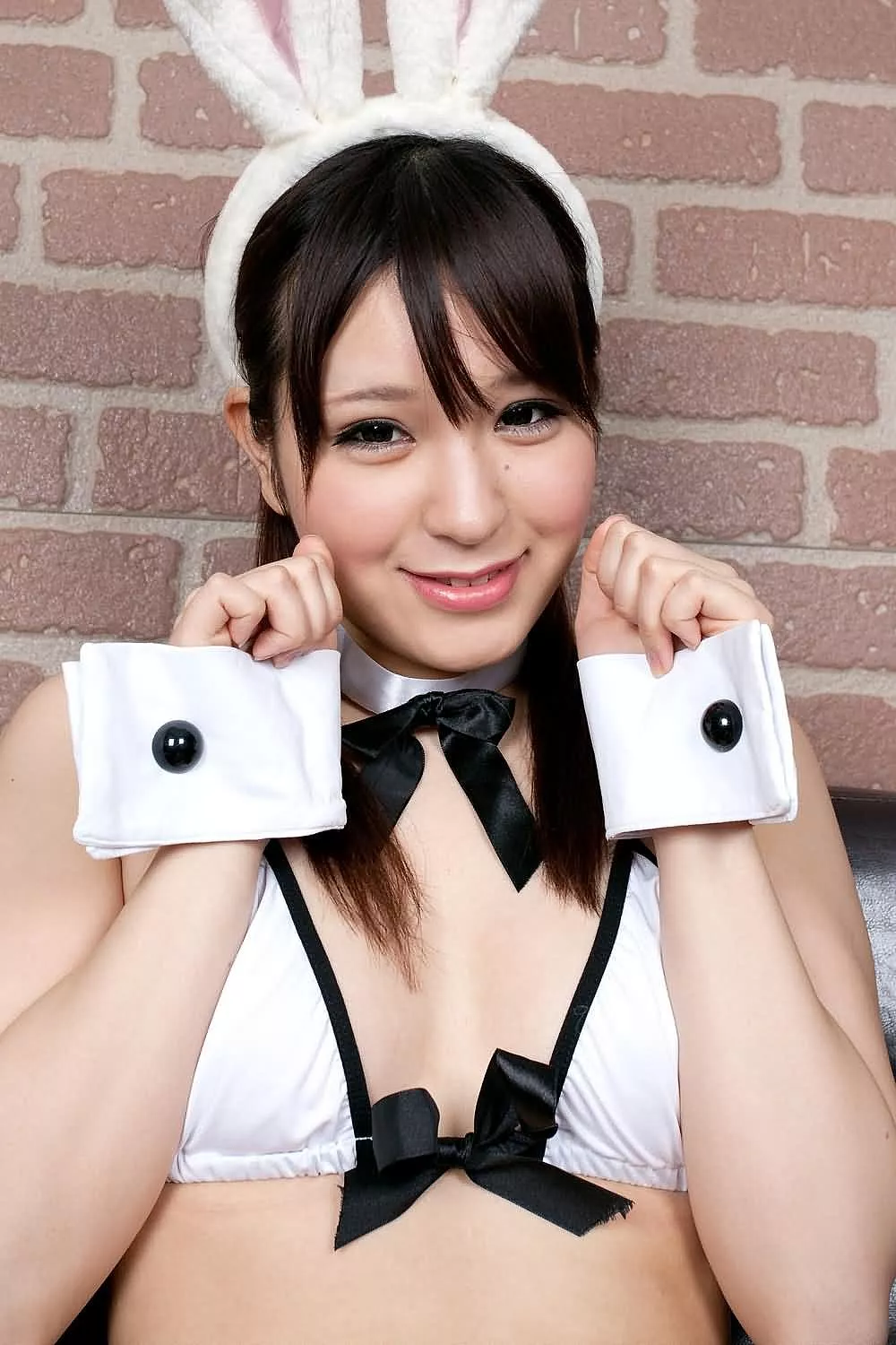 台湾小妹妹性感小白兔的诱惑写真13P