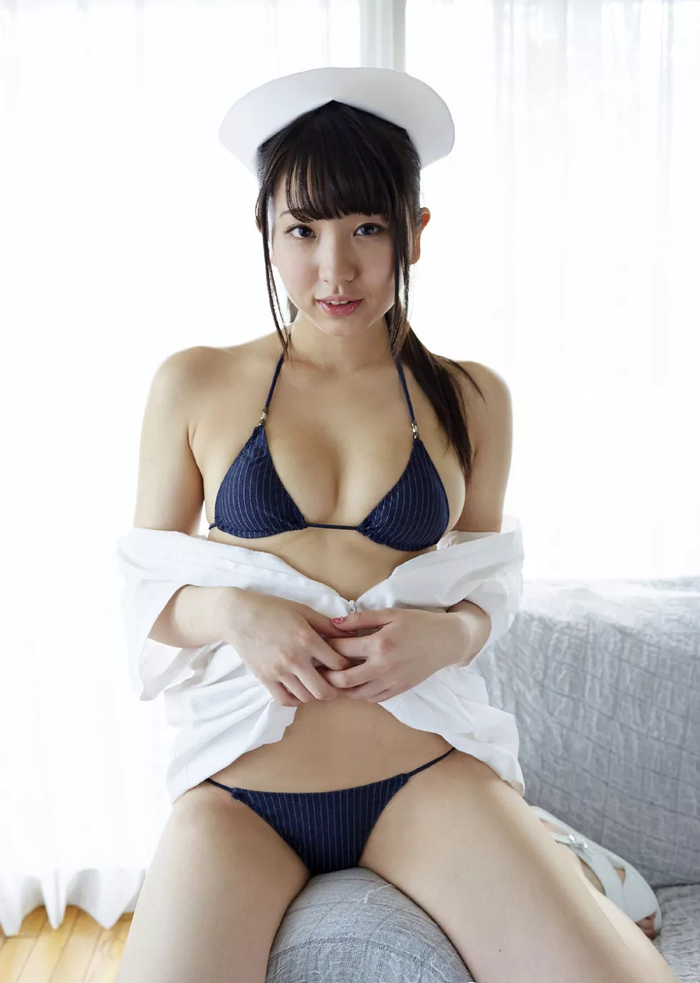 日本美女艺人椎名香奈江海量性感内衣系列写真100P
