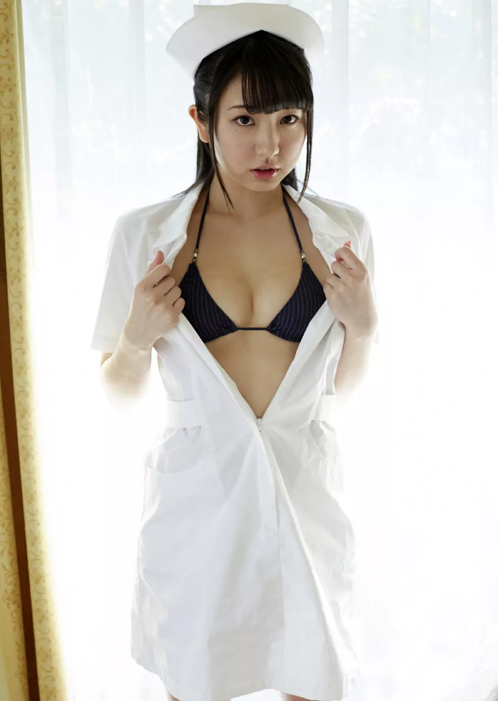 日本美女艺人椎名香奈江海量性感内衣系列写真100P