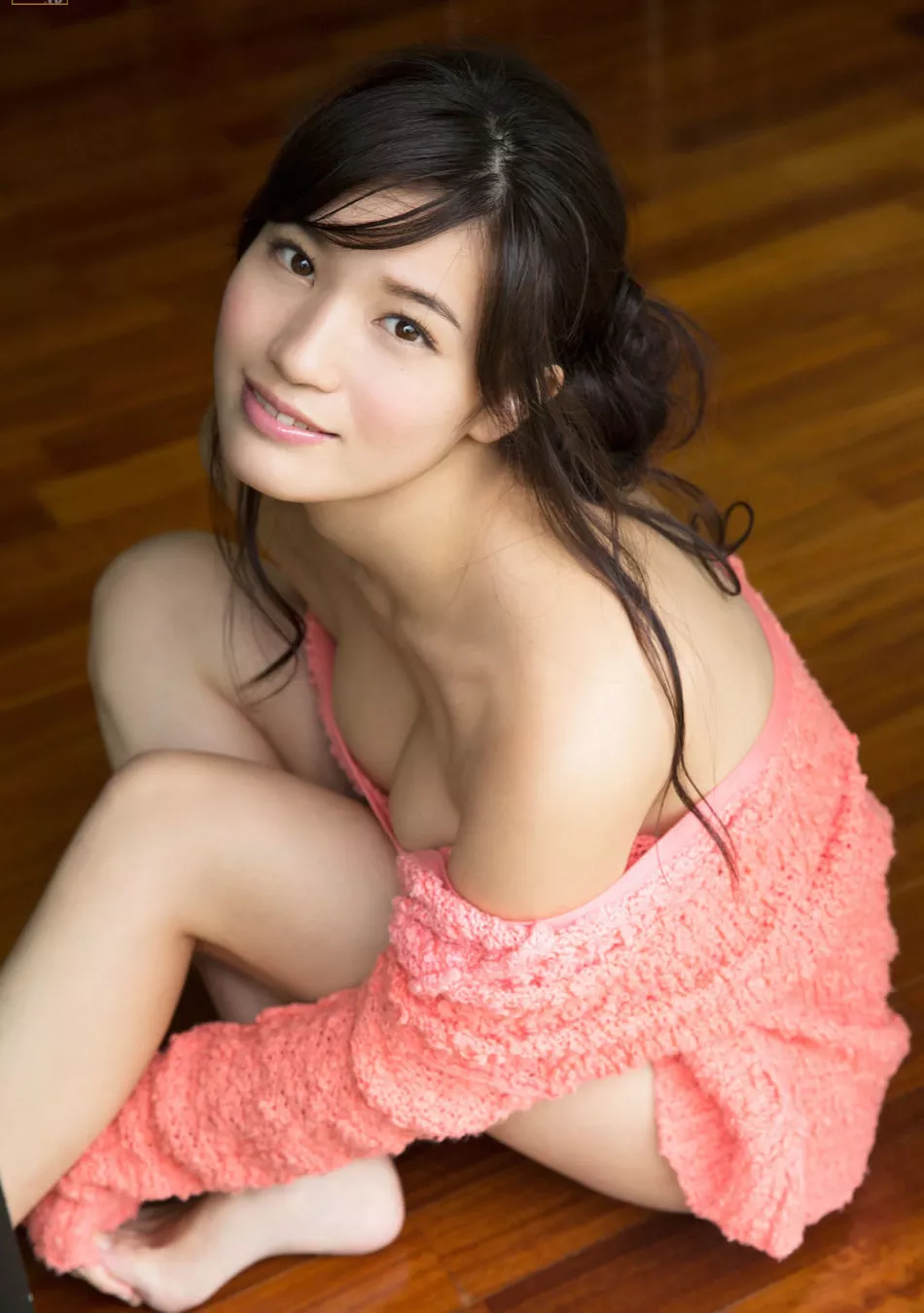 日本性感女星高崎圣子性感情趣内衣写真13P