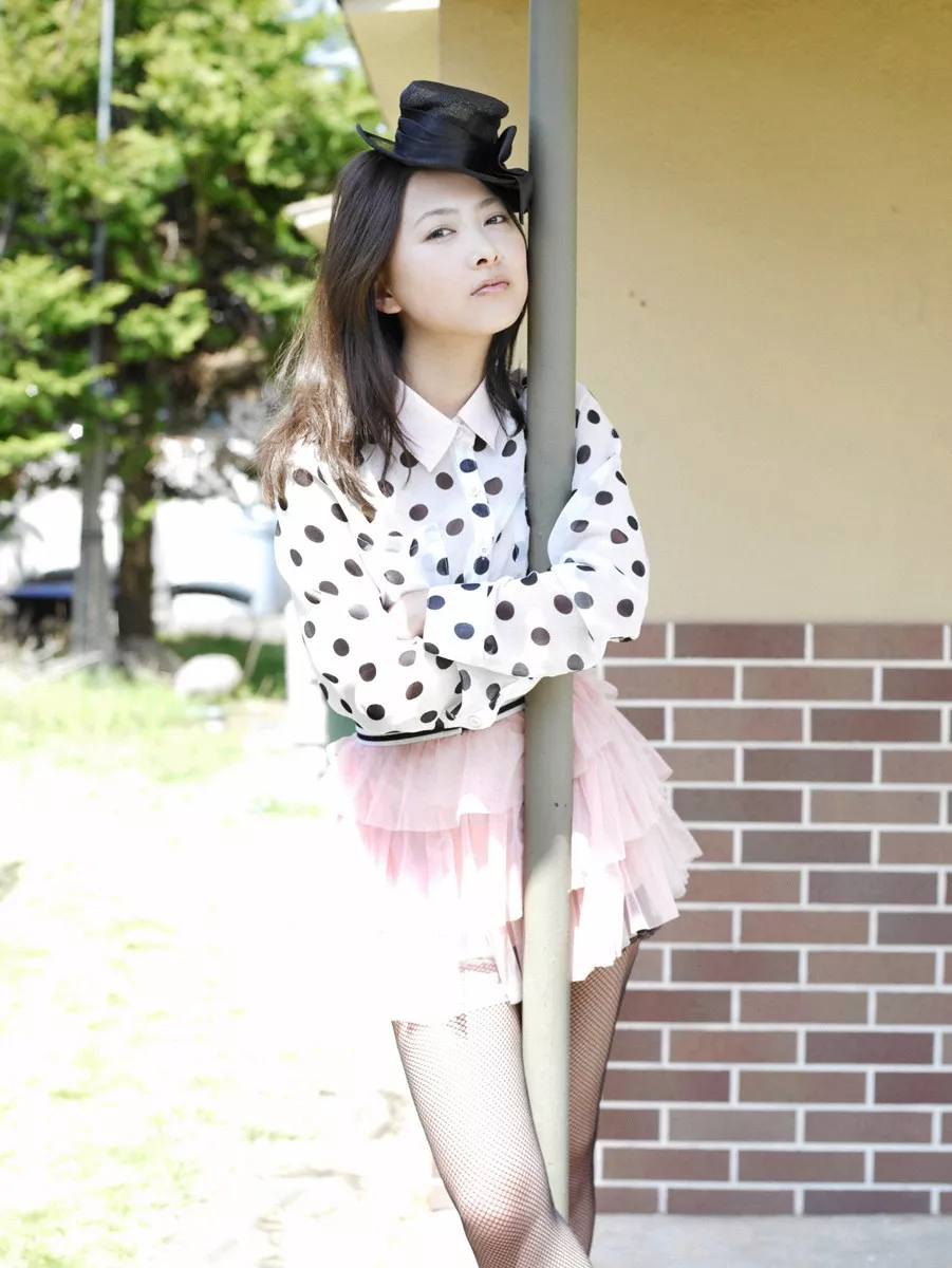 日本美女艺人谷村美月海量性感生活写真100P