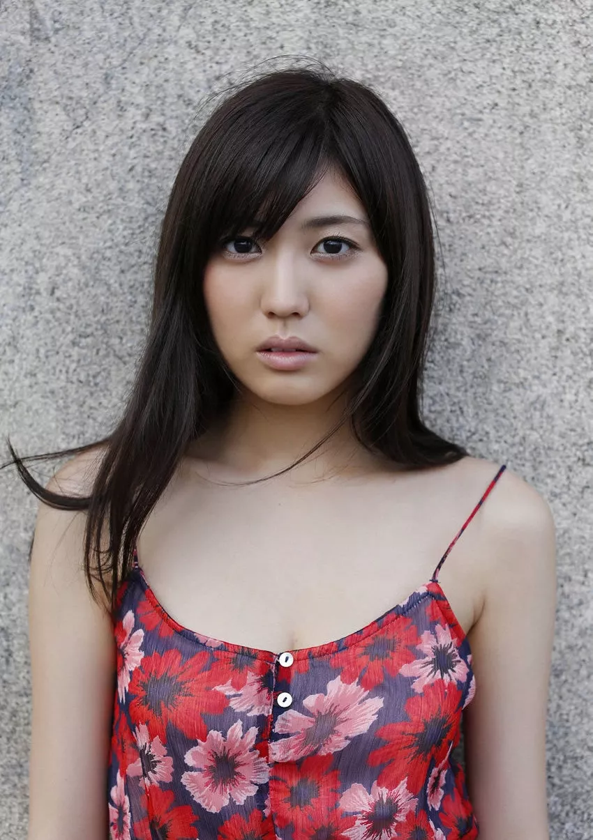 日本宅男女神岩﨑名美清新家居写真36P