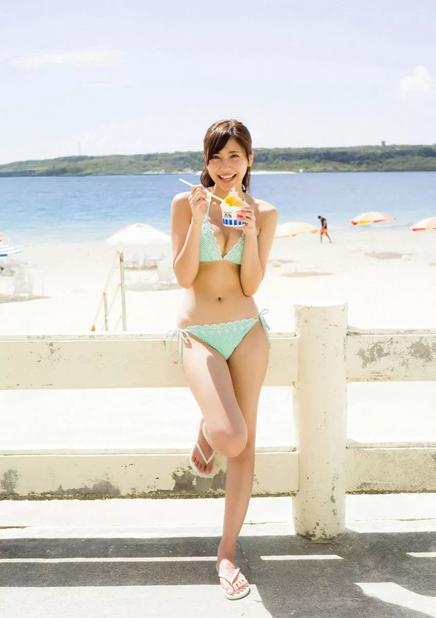 日本人气女优佐野雏子娇俏甜美性感写真30P