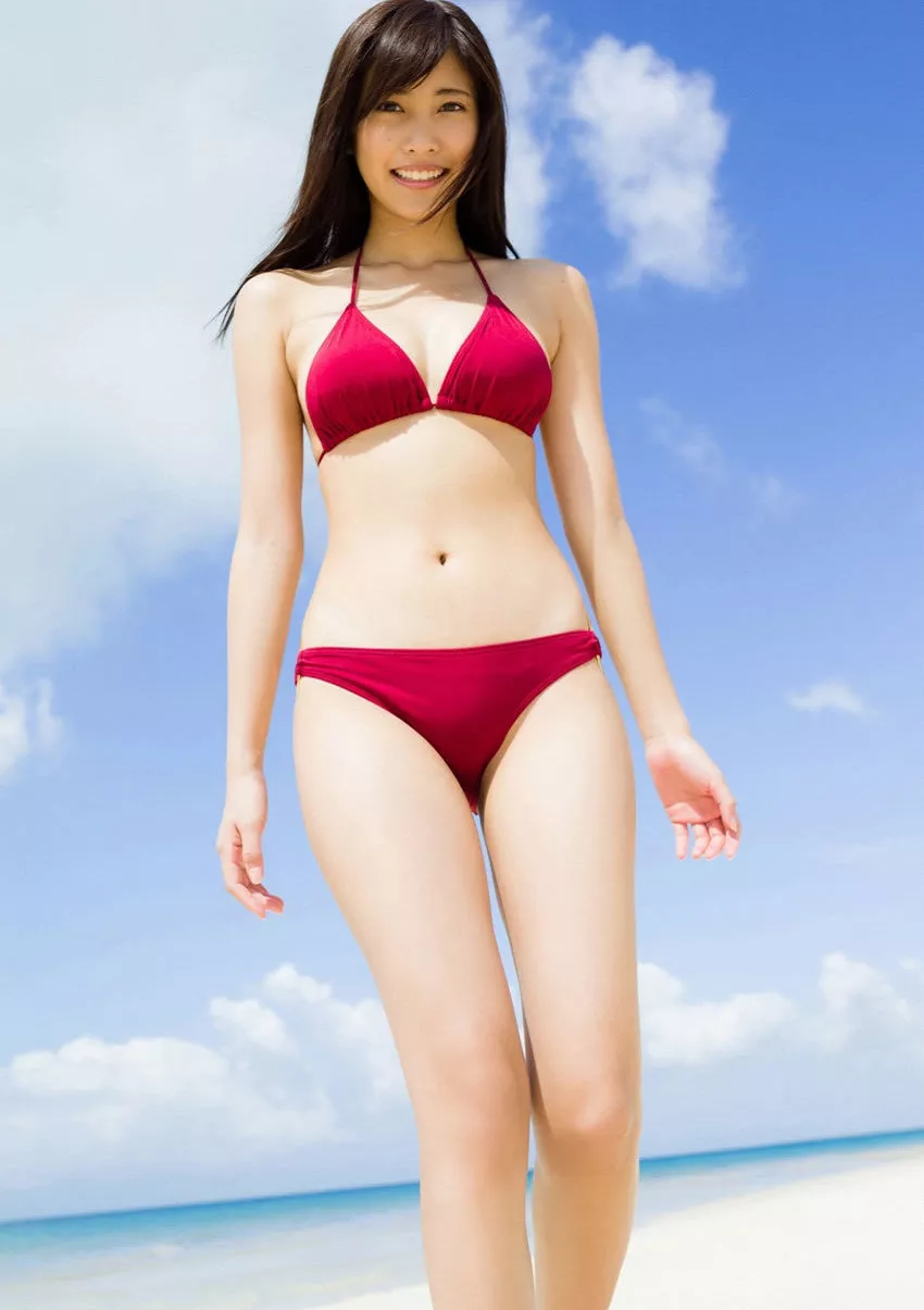 日本人气女优佐野雏子娇俏甜美性感写真30P