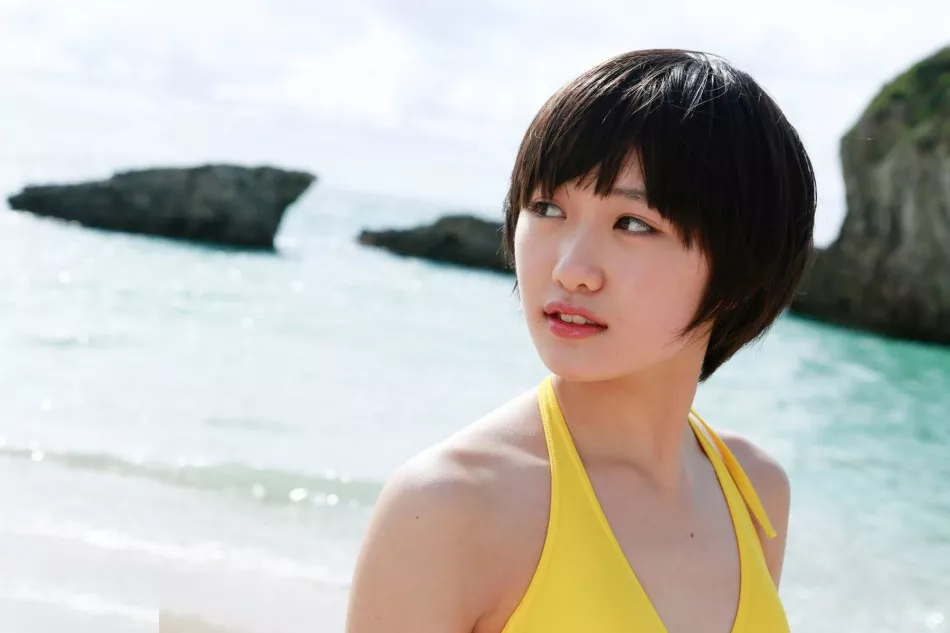 日本16岁少女偶像工藤遥清新短发写真18P