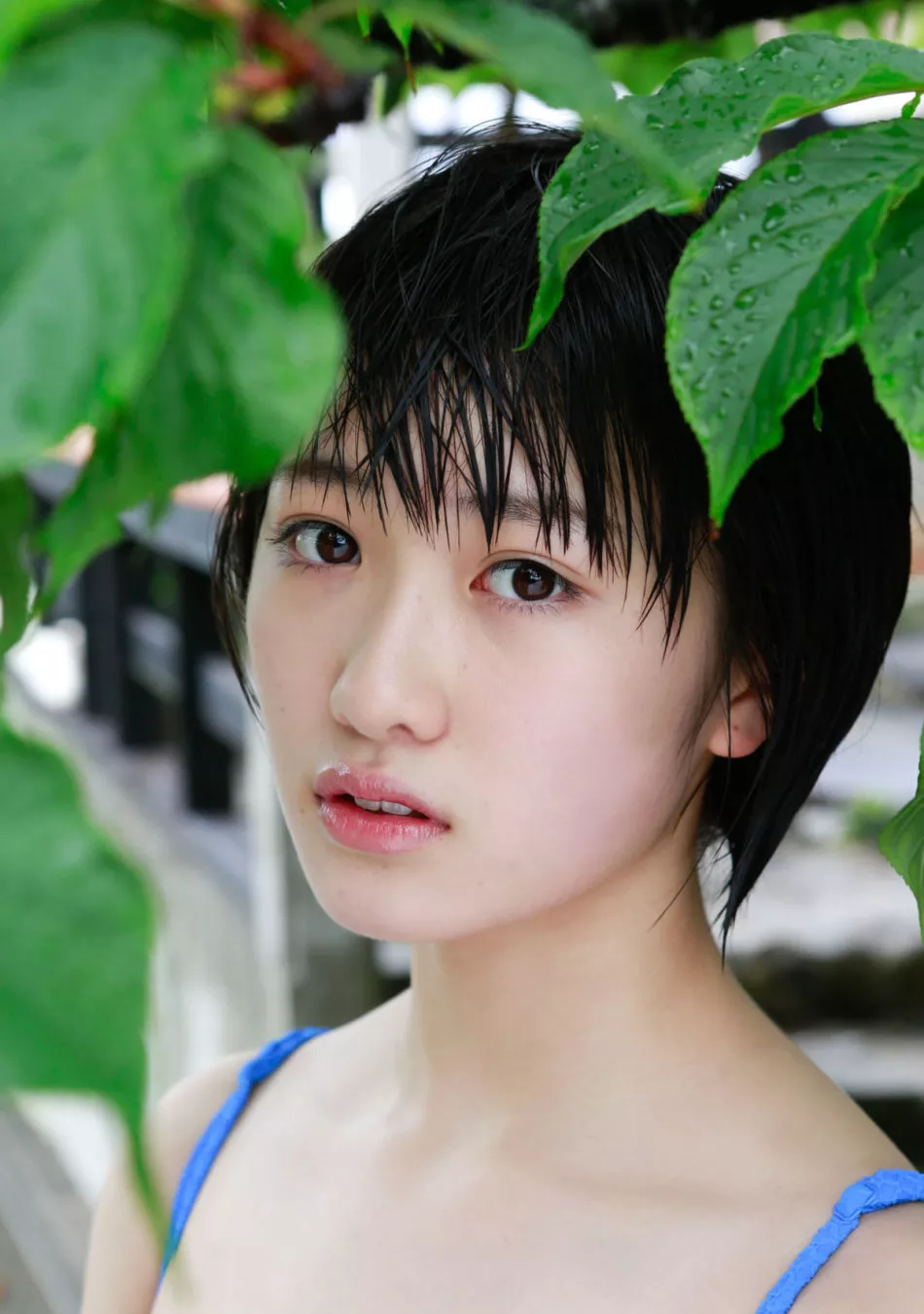 日本16岁少女偶像工藤遥清新短发写真18P