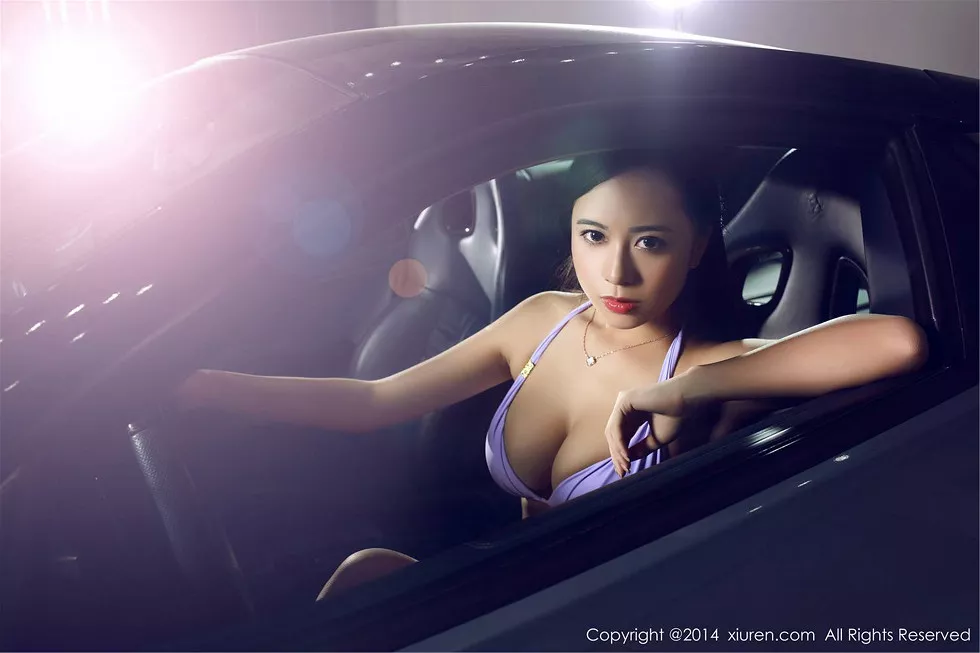 XiuRen第252期_大胸嫩模黄可christine香车美女内衣系列写真60P