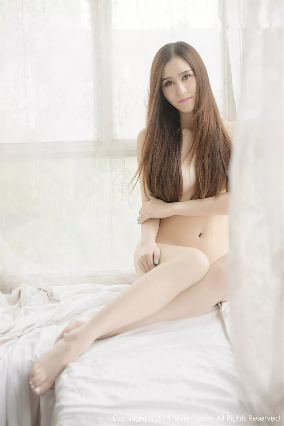 XiuRen第249期_美貌嫩模上官晴美大胆全裸诱惑美体写真50P