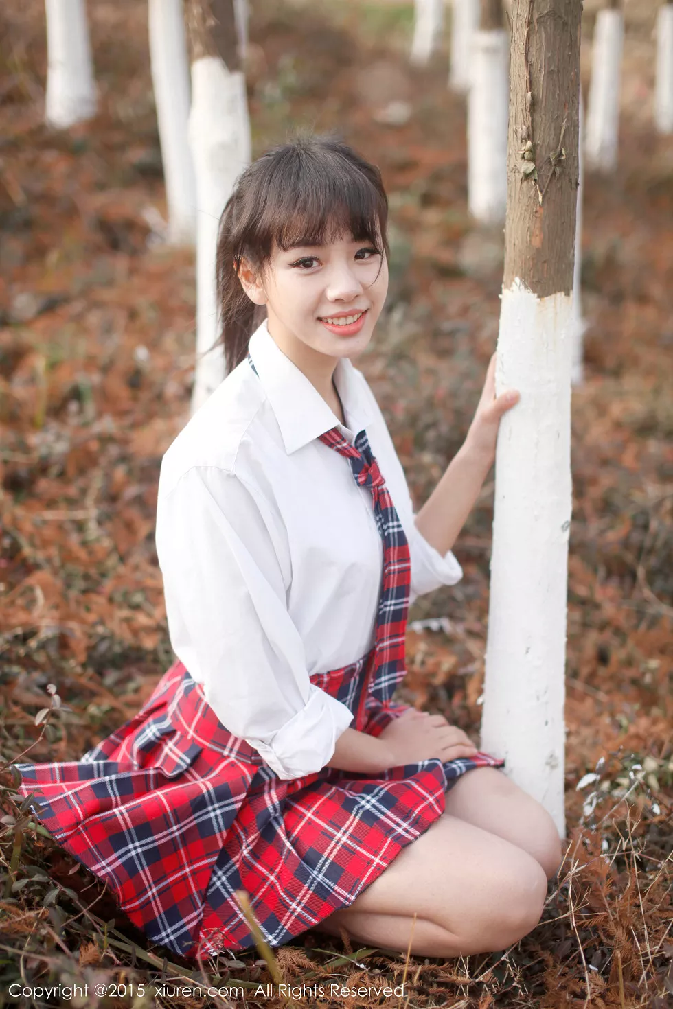 XiuRen第318期_嫩模美女七米baby红色格子裙学生装性感写真112P