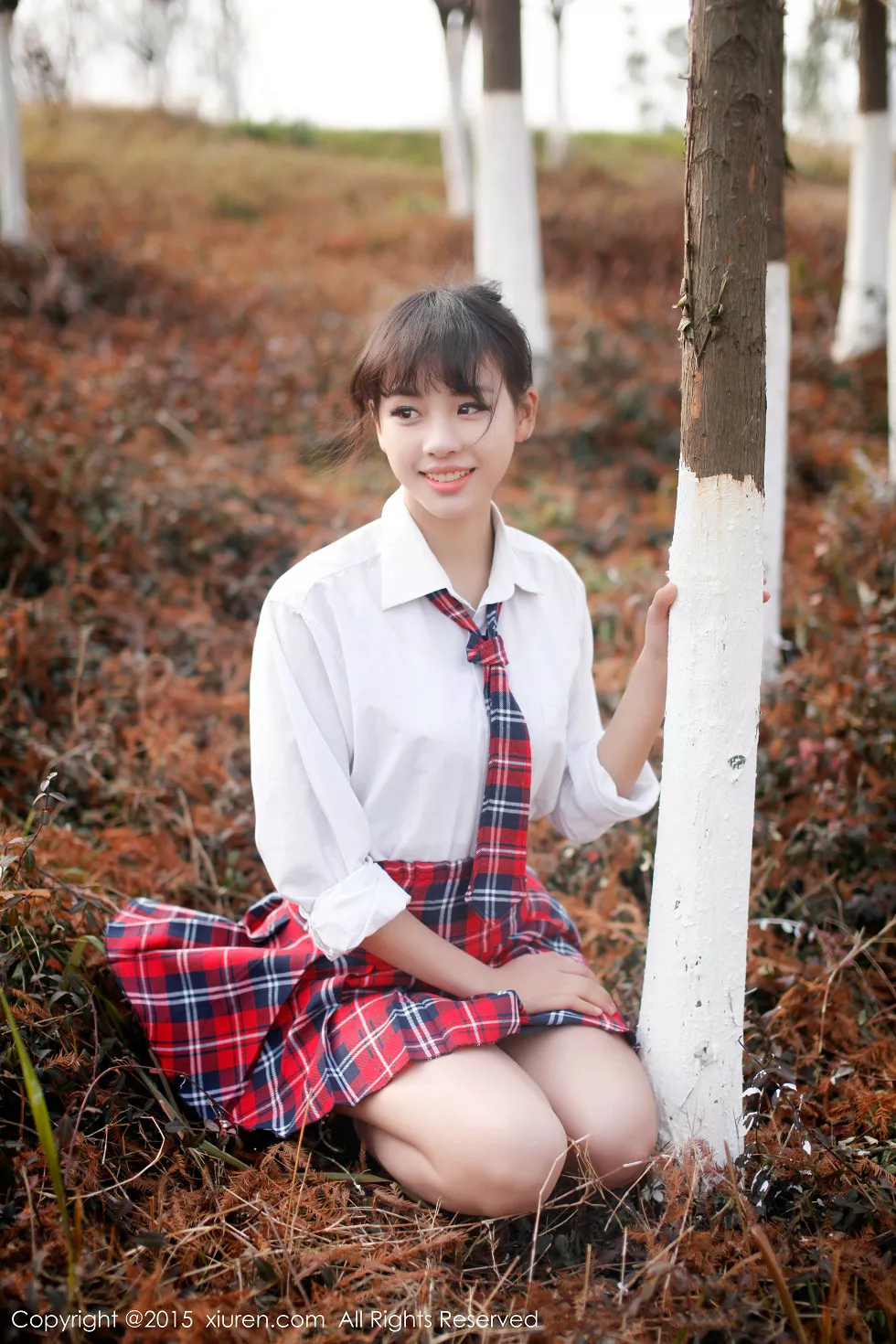 XiuRen第318期_嫩模美女七米baby红色格子裙学生装性感写真112P