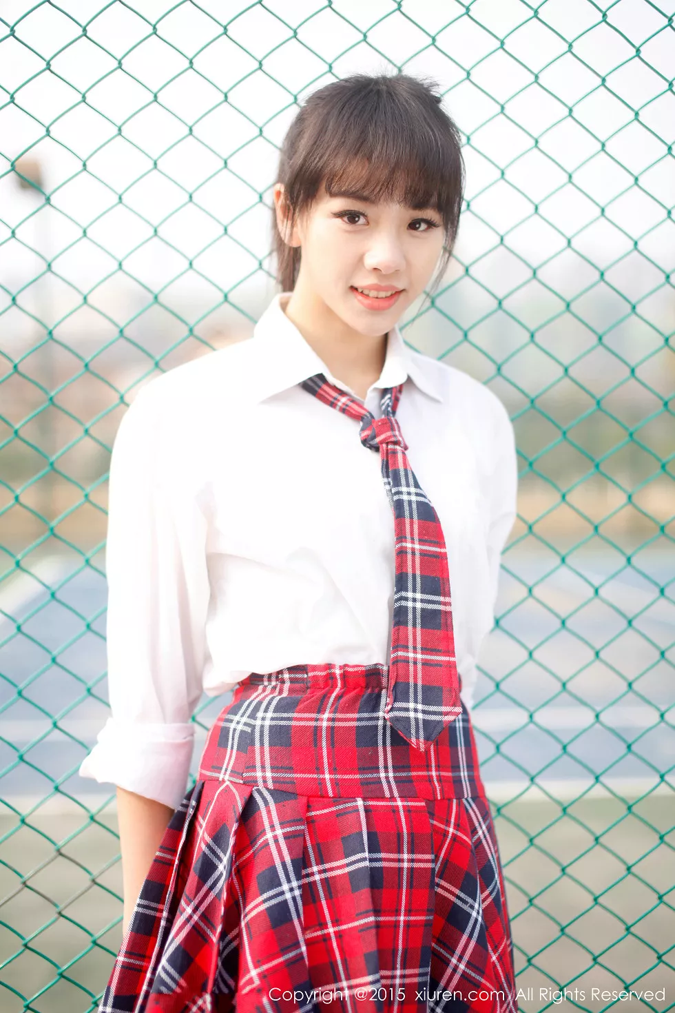 XiuRen第318期_嫩模美女七米baby红色格子裙学生装性感写真112P
