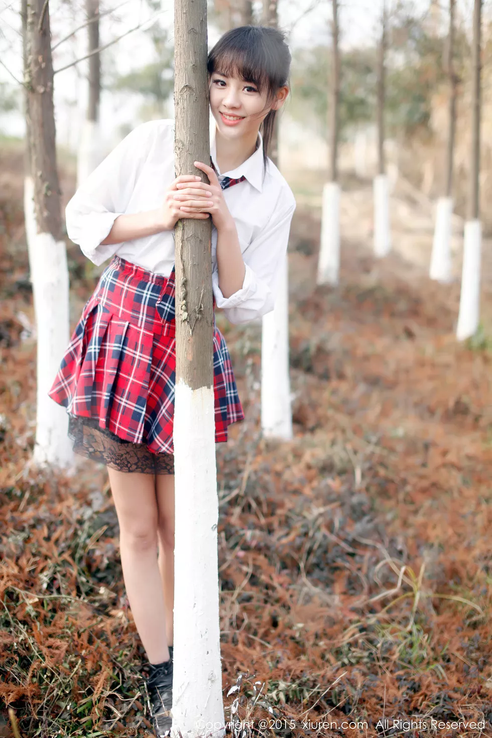 XiuRen第318期_嫩模美女七米baby红色格子裙学生装性感写真112P