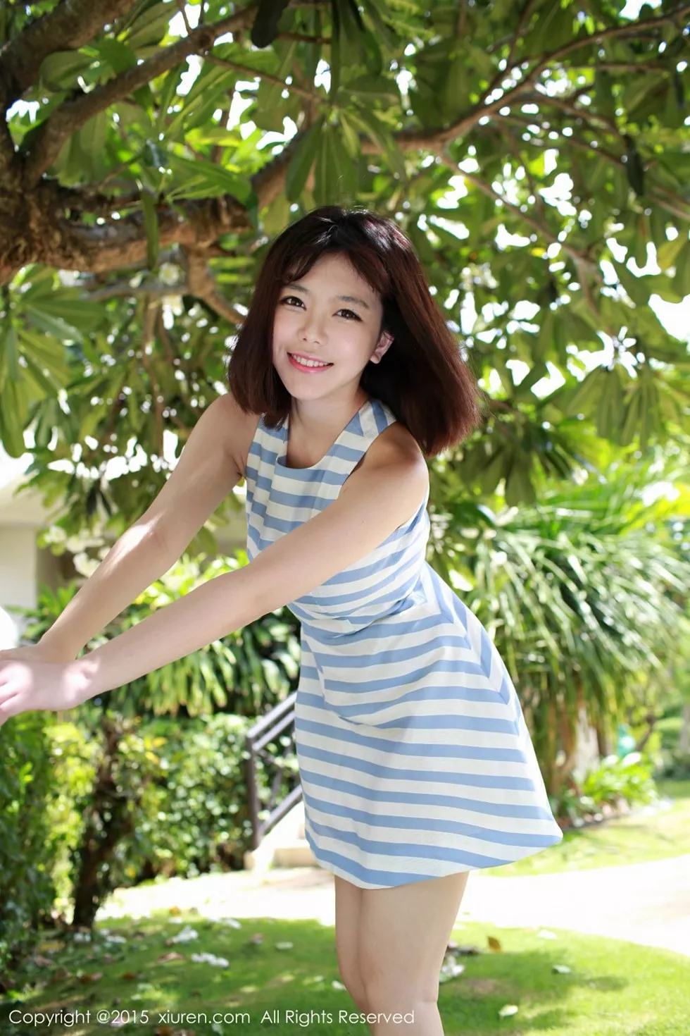 XiuRen第362期_大胸嫩模刘飞儿Faye超薄白沙秀美乳诱惑写真65P