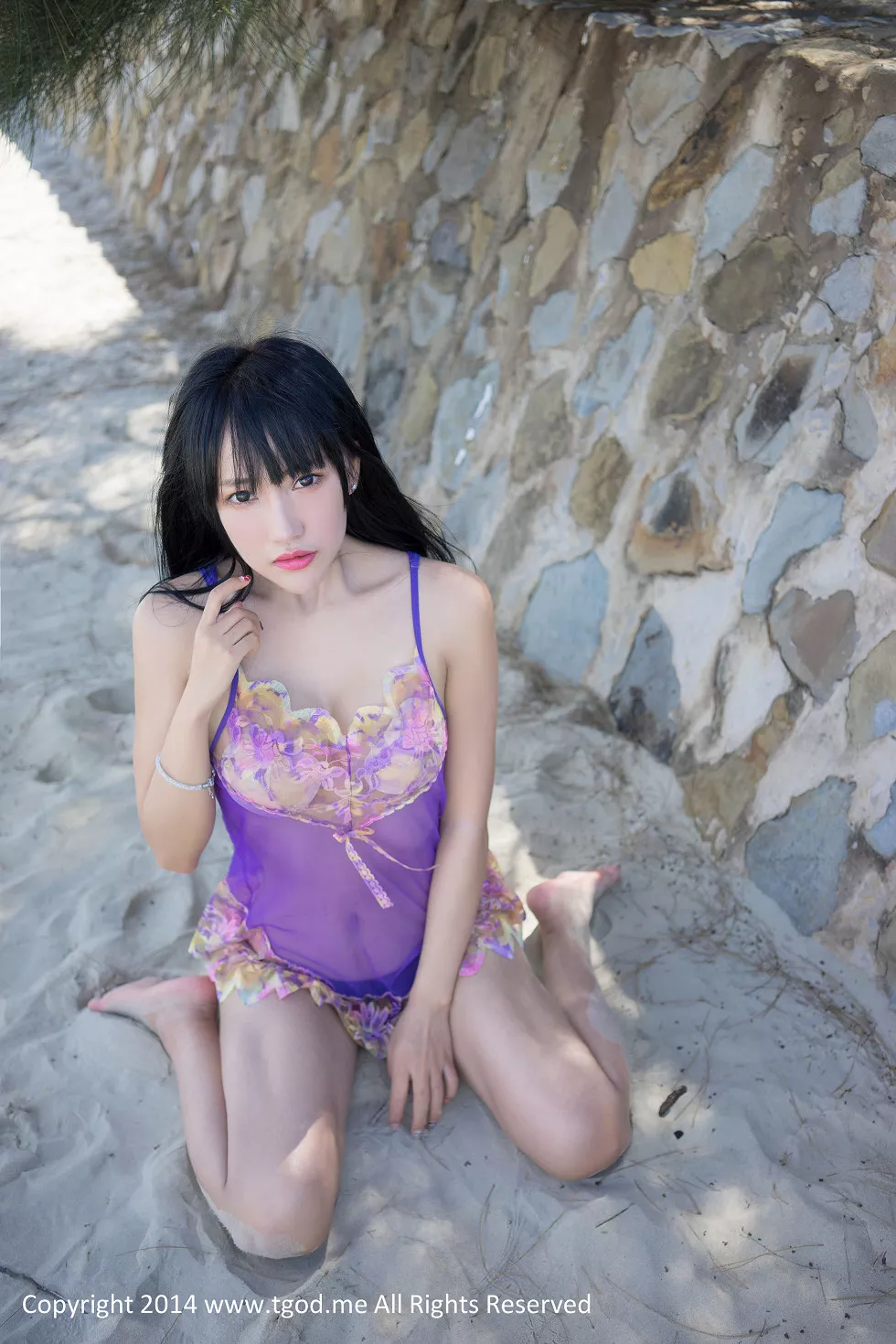 [TGOD推女神]2015.02.03_嫩模杨上萱黑色蕾丝内衣现乳贴极品豪乳诱惑写真50P