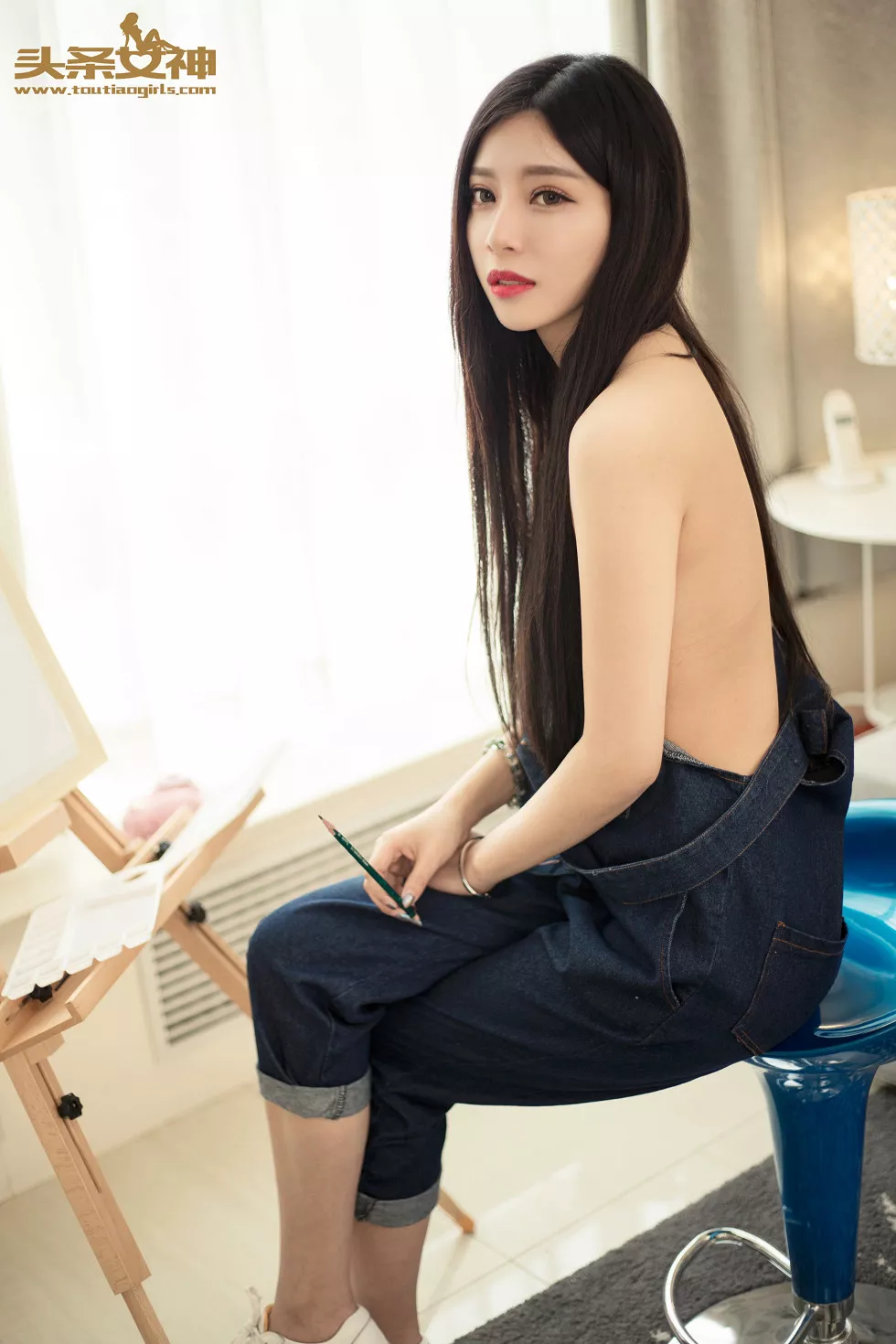 [Toutiao头条女神]No.021_油画小美女coco半裸上身迷人美乳写真41P