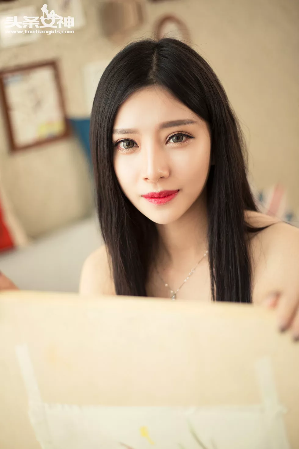 [Toutiao头条女神]No.021_油画小美女coco半裸上身迷人美乳写真41P