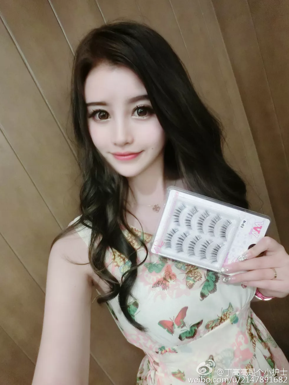嫩模丁高高是个小护士性感自拍美图微博写真150P