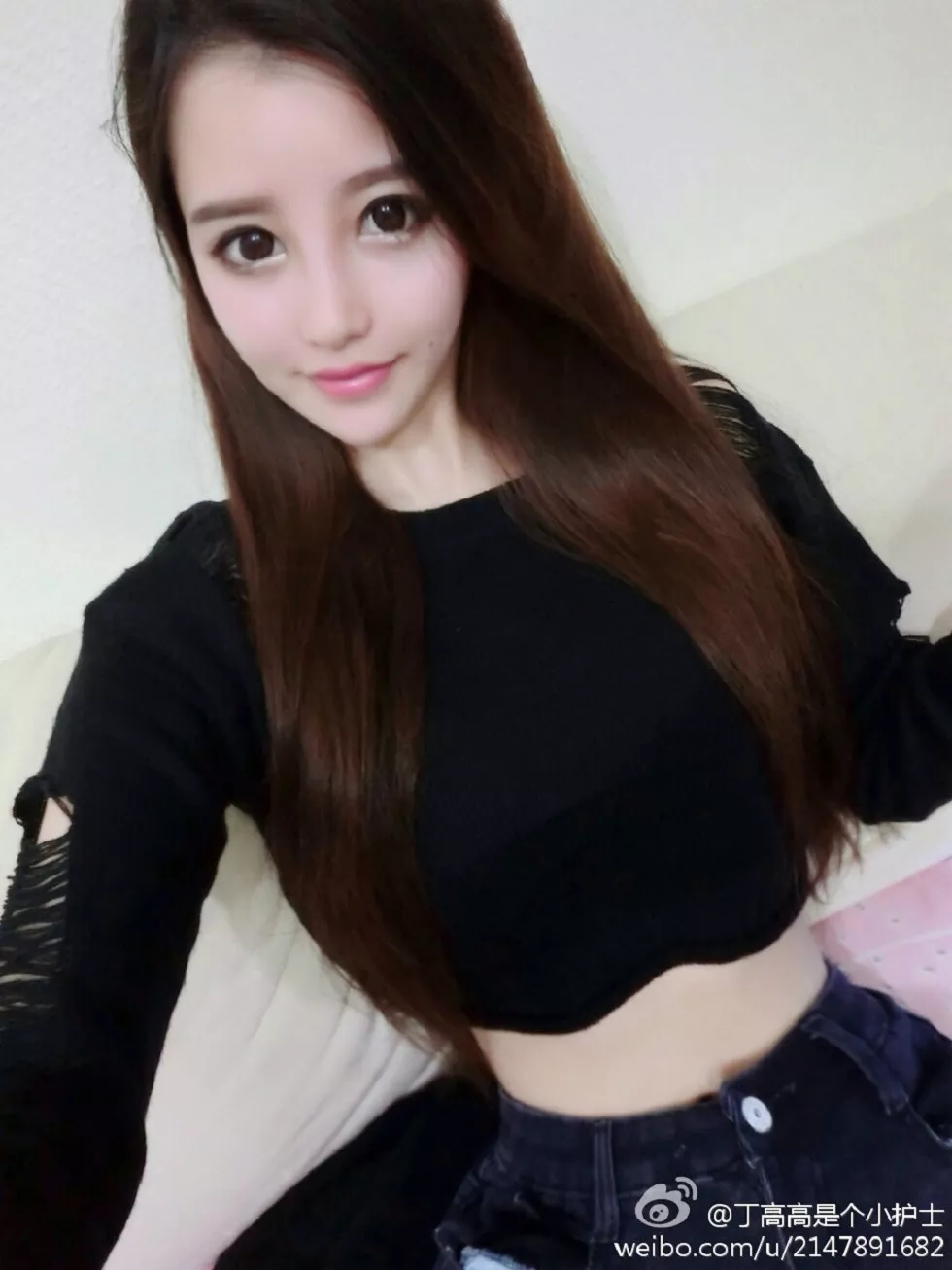 嫩模丁高高是个小护士性感自拍美图微博写真150P