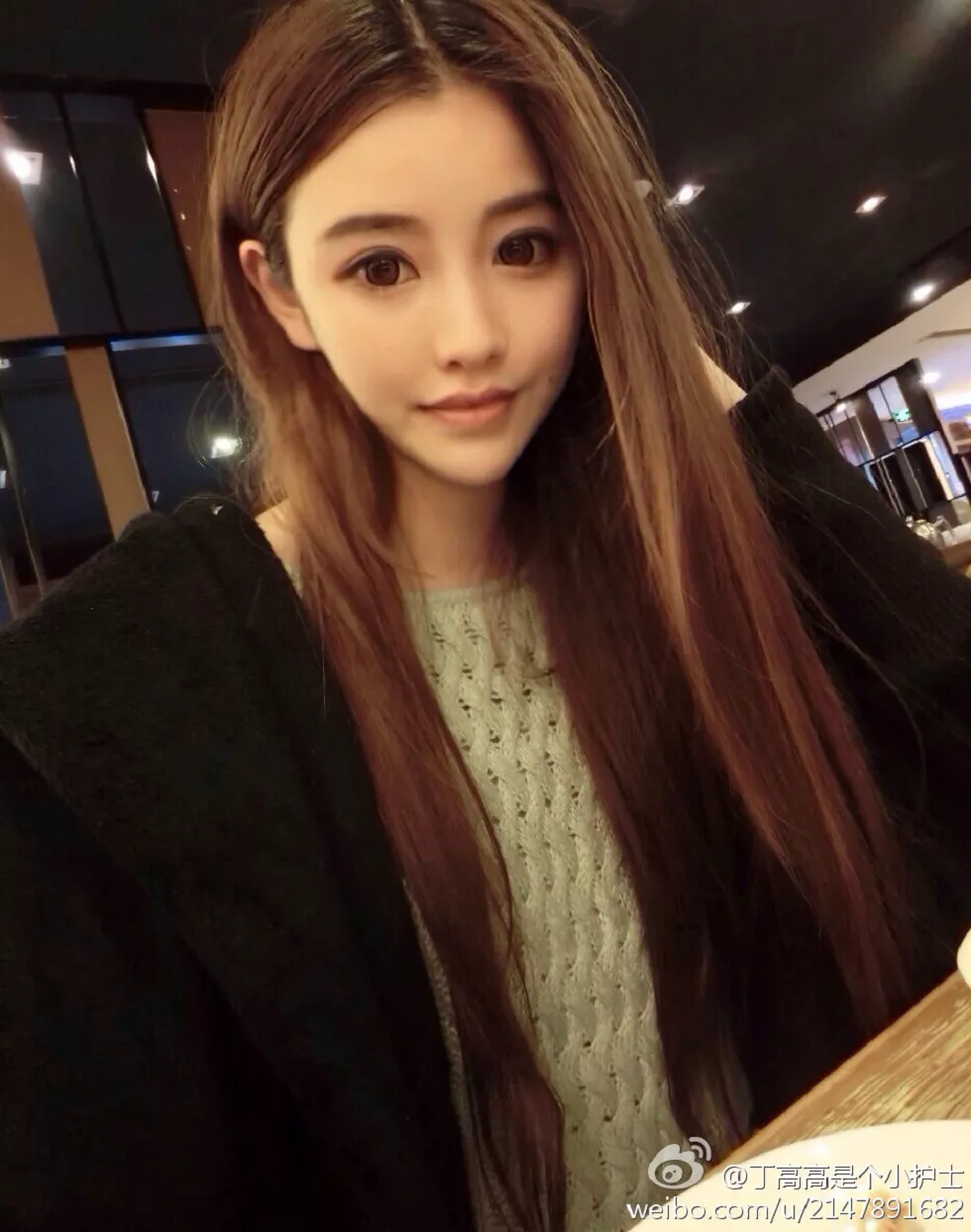 嫩模丁高高是个小护士性感自拍美图微博写真150P