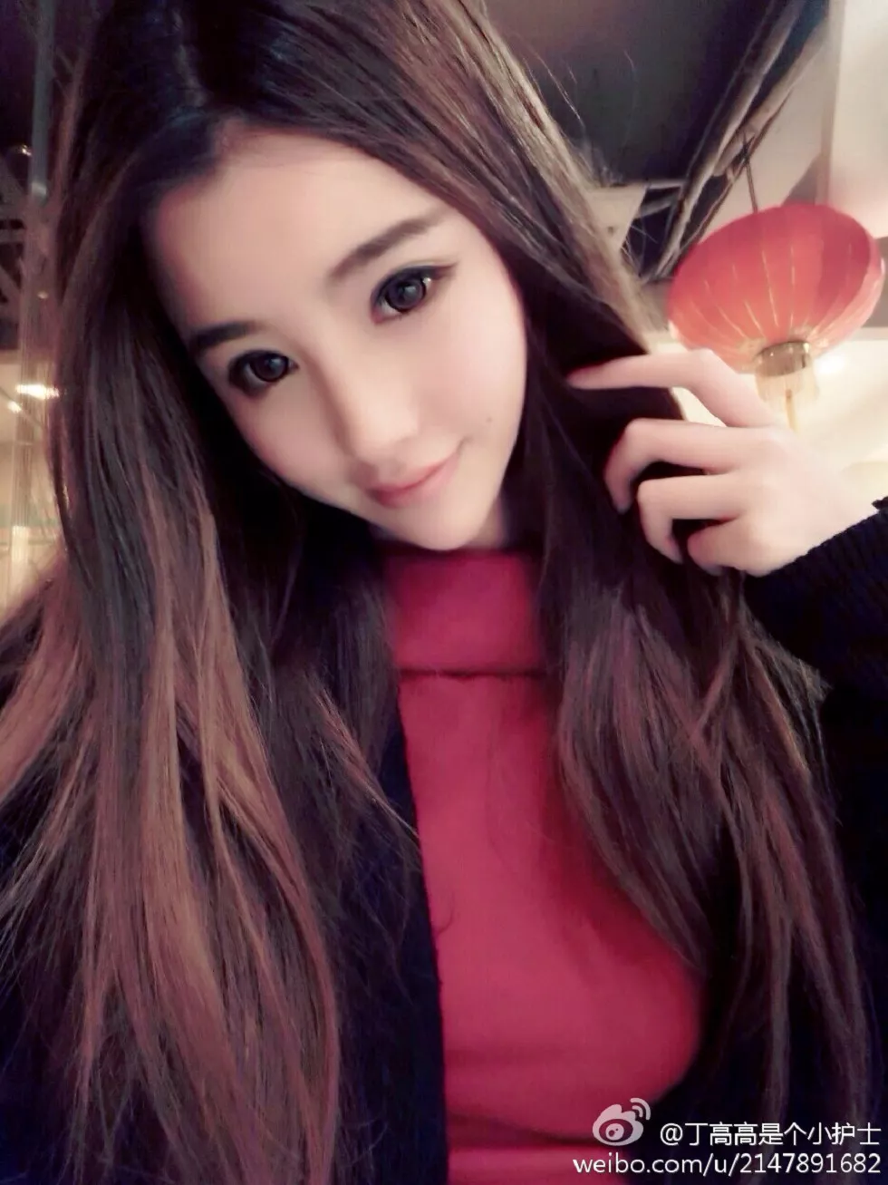 嫩模丁高高是个小护士性感自拍美图微博写真150P