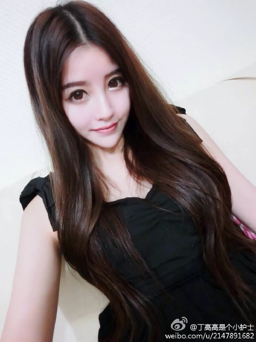 嫩模丁高高是个小护士性感自拍美图微博写真150P