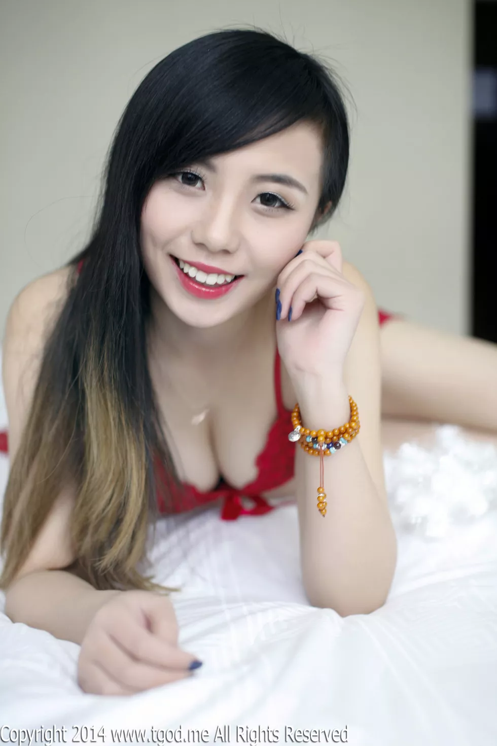 [TGOD推女神]2014.12.23_嫩模谢忱倬红纱吊带睡衣黑色蕾丝内裤诱惑写真133P
