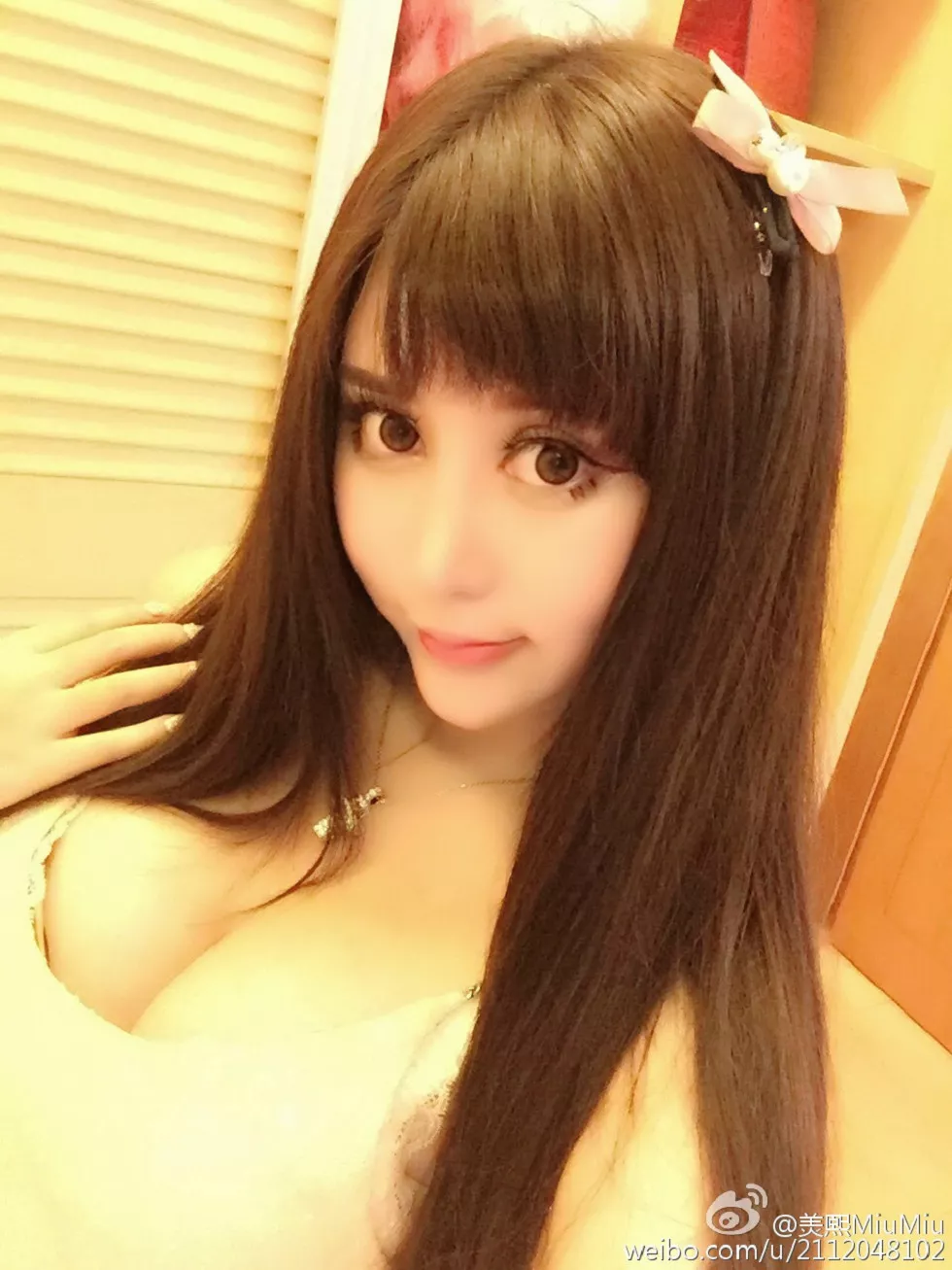 混血嫩模美熙MiuMiu完美身材火辣喷血大尺度微博写真456P