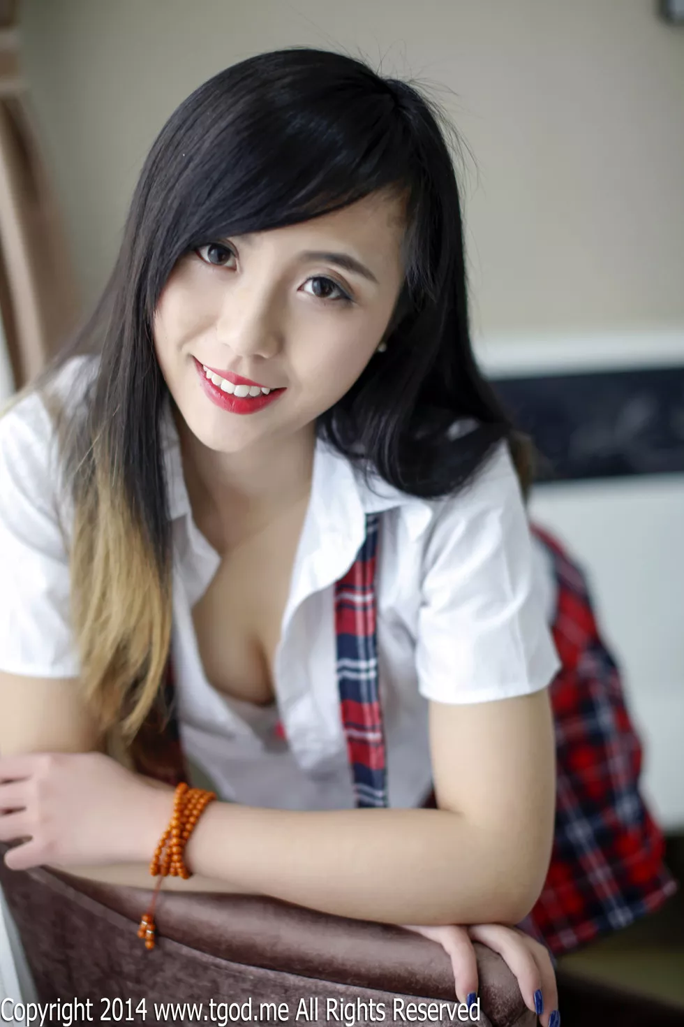 [TGOD推女神]2014.12.23_嫩模谢忱倬红纱吊带睡衣黑色蕾丝内裤诱惑写真133P