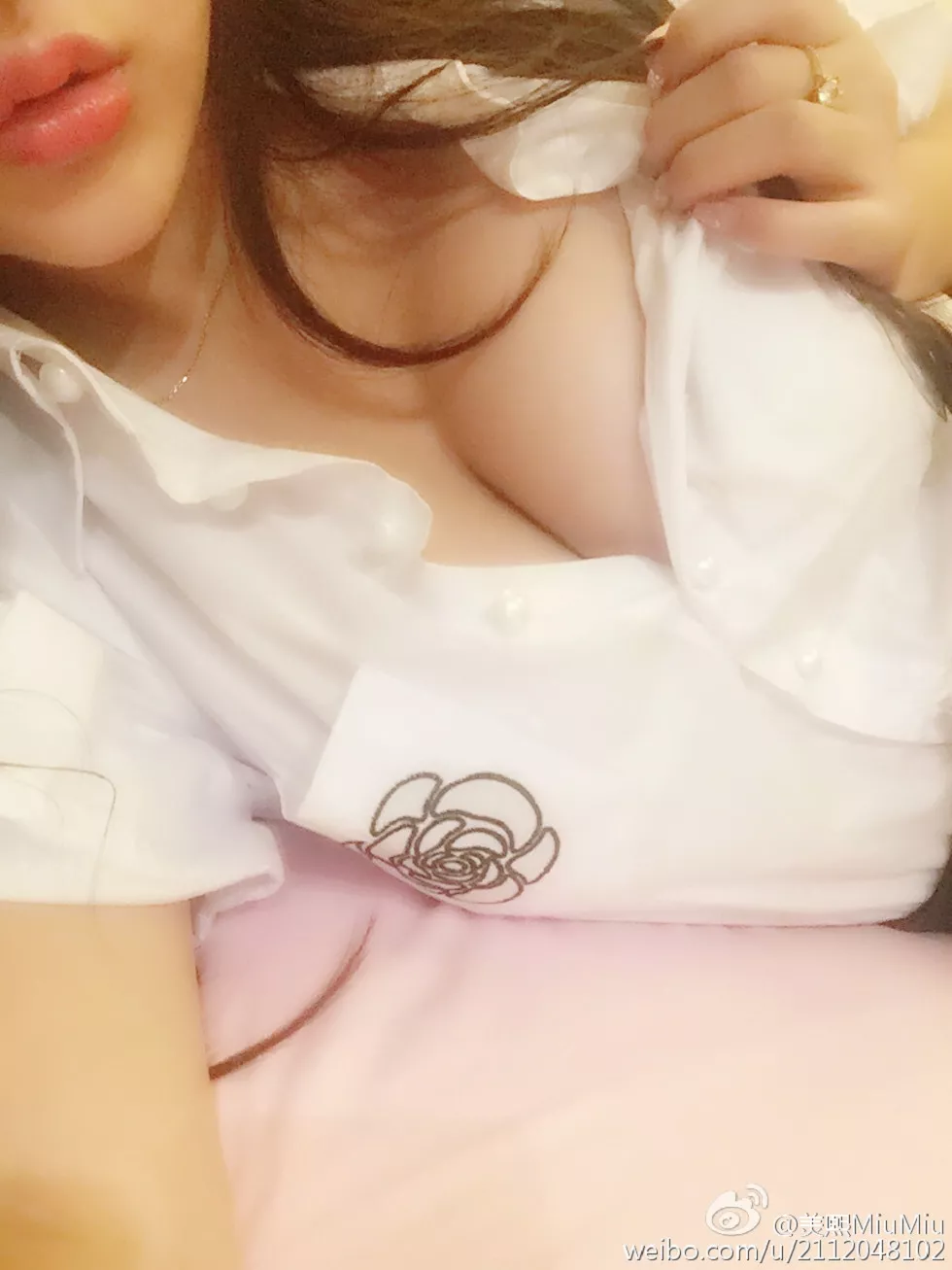 混血嫩模美熙MiuMiu完美身材火辣喷血大尺度微博写真456P