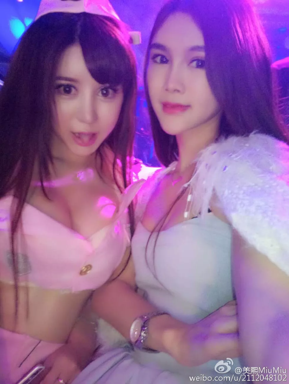 混血嫩模美熙MiuMiu完美身材火辣喷血大尺度微博写真456P