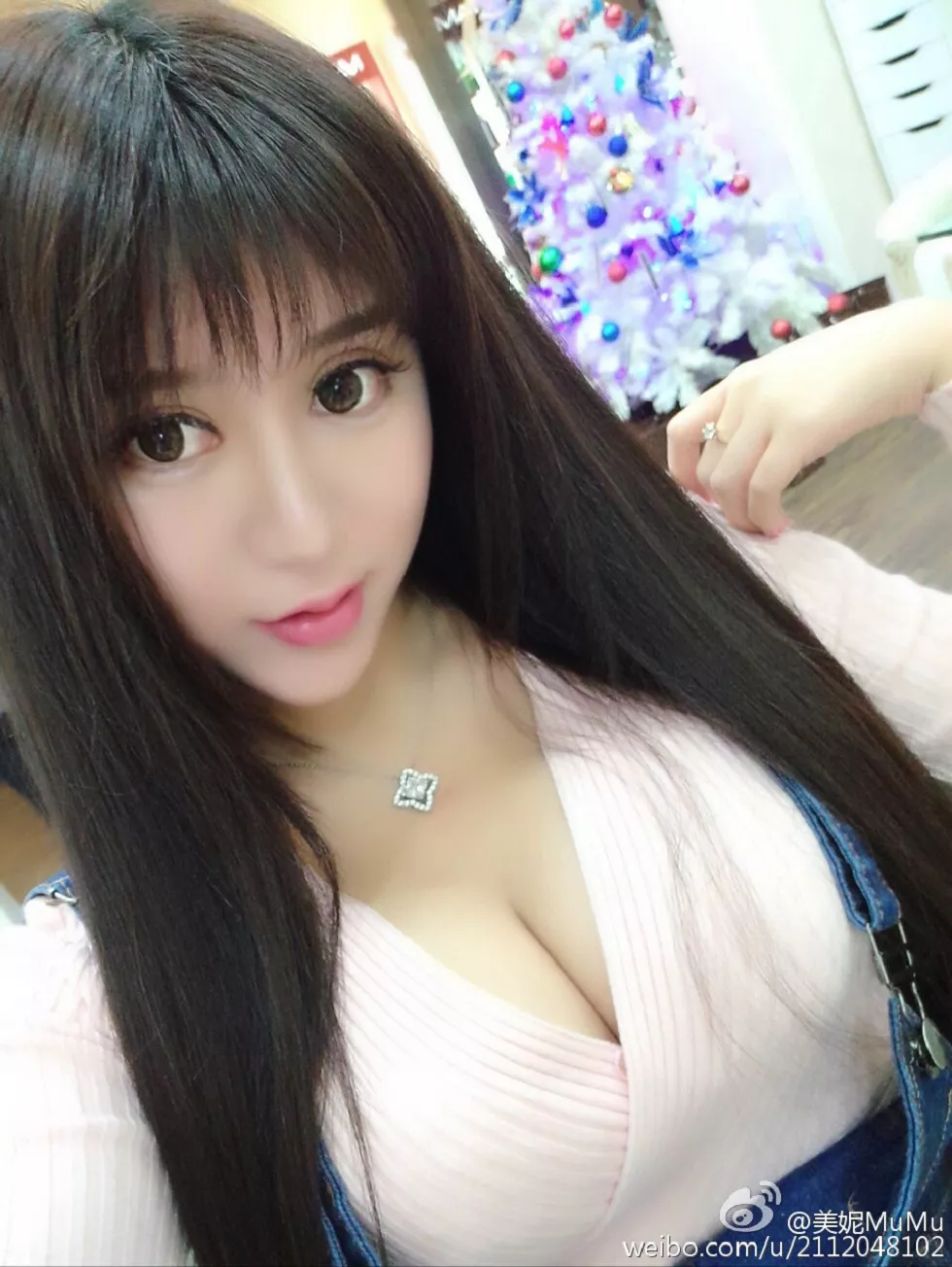 混血嫩模美熙MiuMiu完美身材火辣喷血大尺度微博写真456P