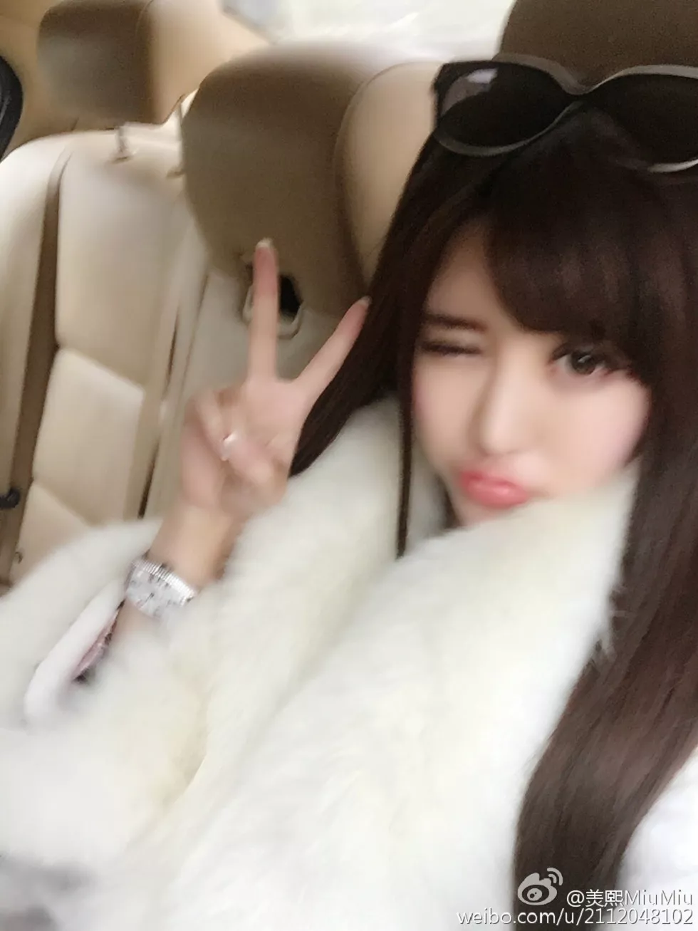 混血嫩模美熙MiuMiu完美身材火辣喷血大尺度微博写真456P