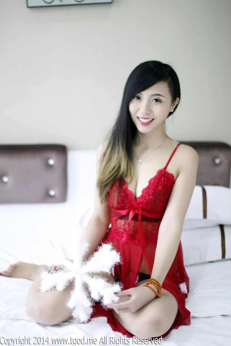 [TGOD推女神]2014.12.23_嫩模谢忱倬红纱吊带睡衣黑色蕾丝内裤诱惑写真133P