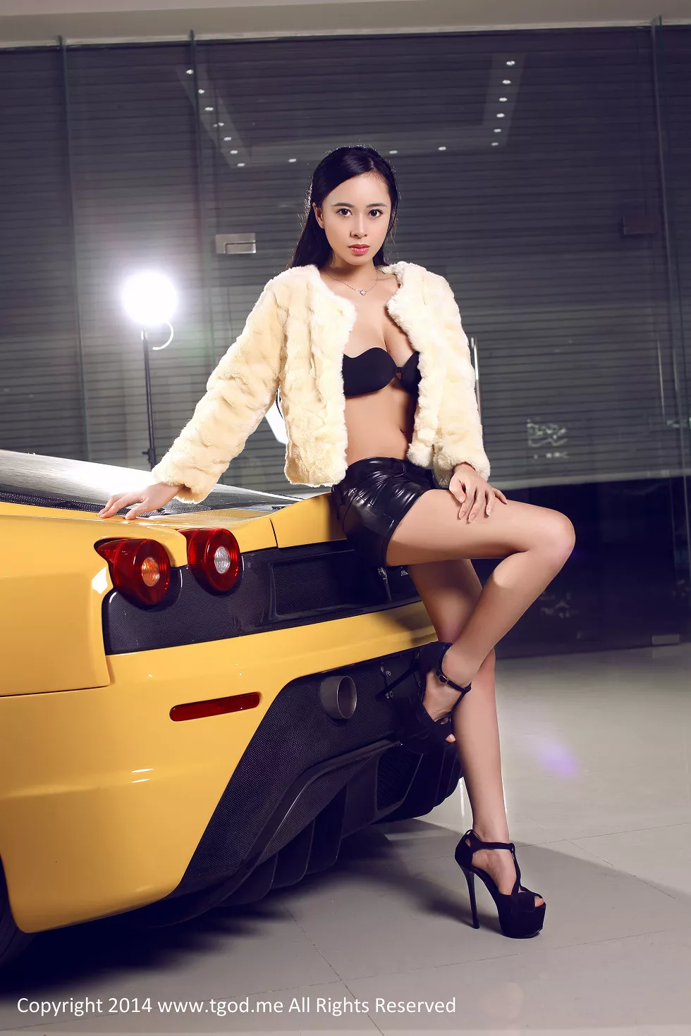 [TGOD推女神]2014.12.21_嫩模黄可Christine车模系列火辣身材童颜巨乳写真58P