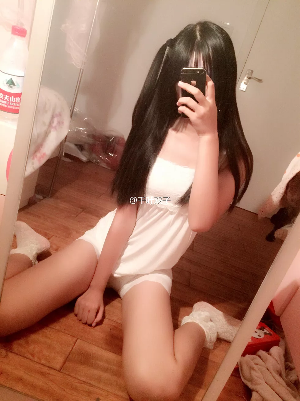 国产嫩模小美女性感居家私房系列美女诱惑写真138P