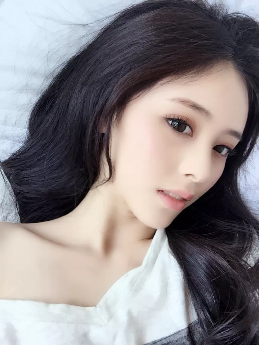国产嫩模小美女性感居家私房系列美女诱惑写真138P