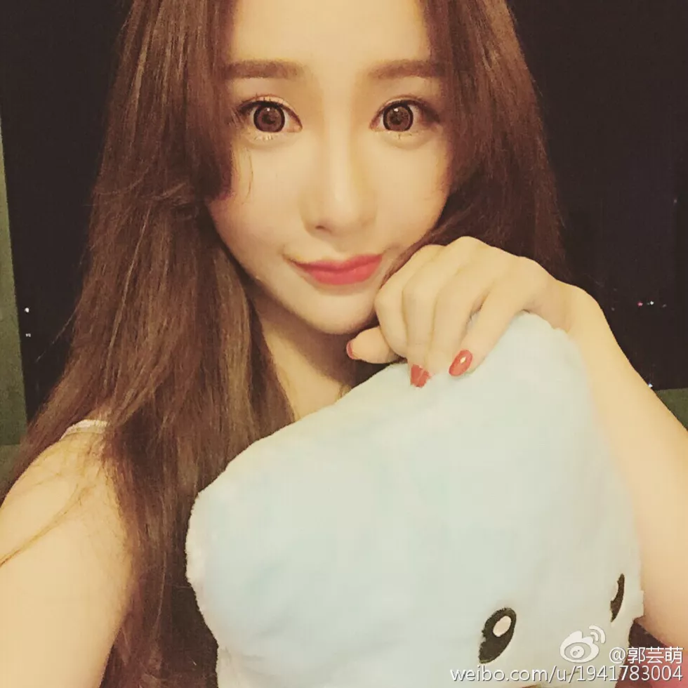 美女嫩模郭芸萌性感自拍美图写真微博合集270P
