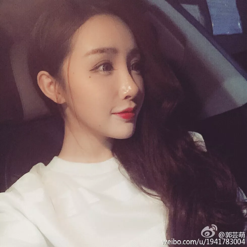 美女嫩模郭芸萌性感自拍美图写真微博合集270P