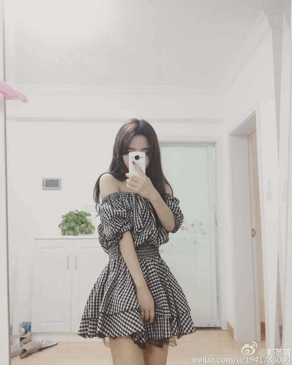 美女嫩模郭芸萌性感自拍美图写真微博合集270P