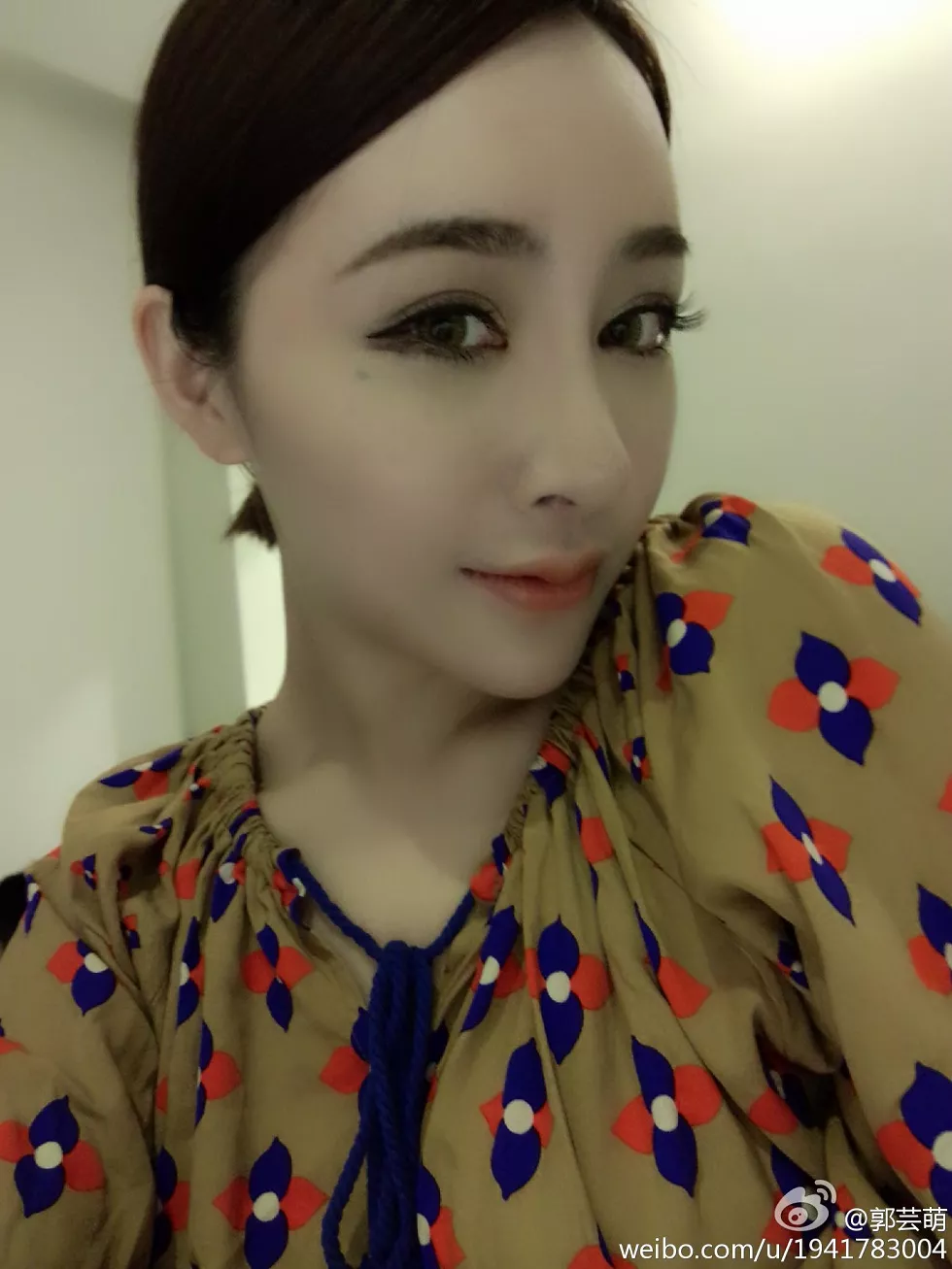 美女嫩模郭芸萌性感自拍美图写真微博合集270P