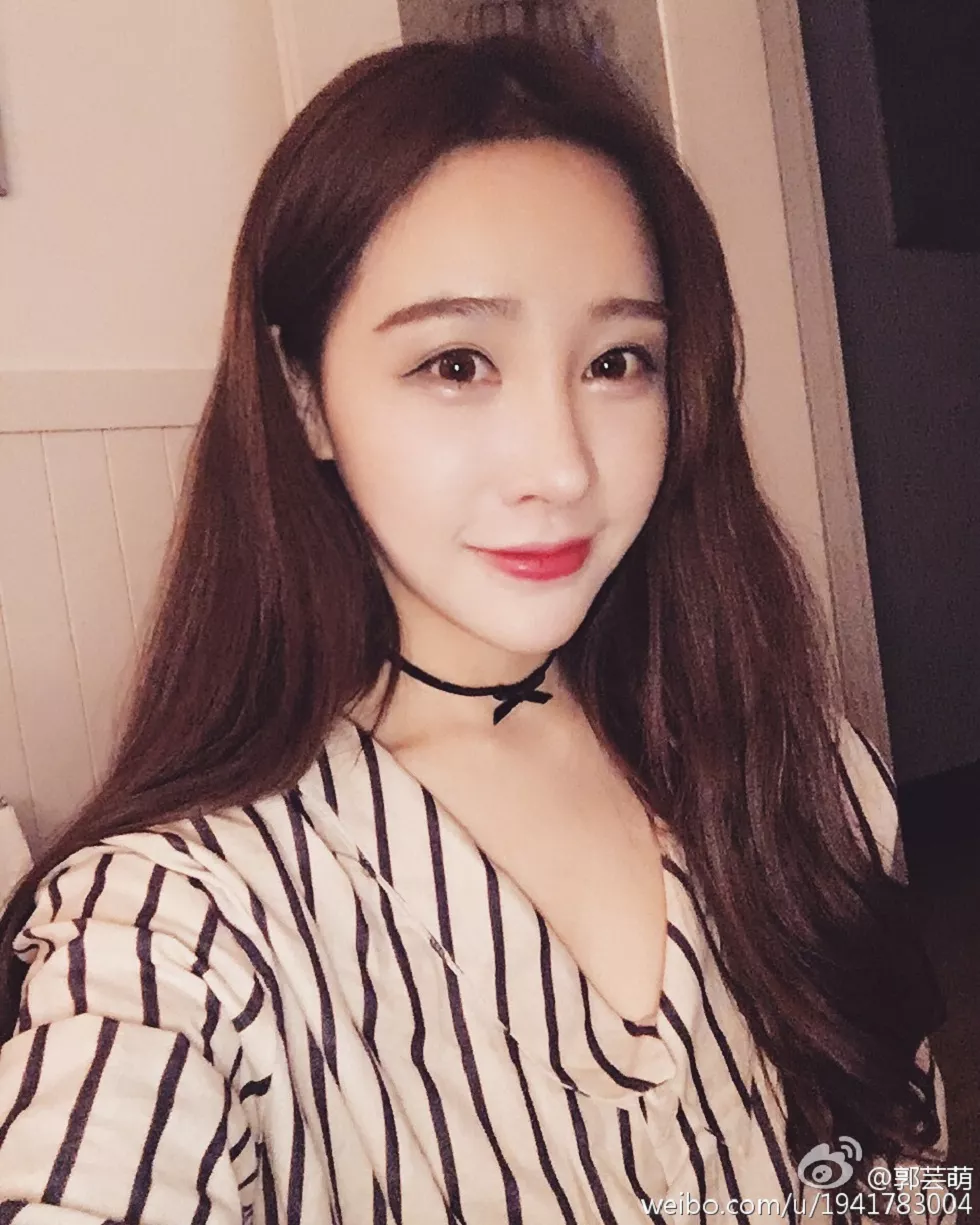 美女嫩模郭芸萌性感自拍美图写真微博合集270P