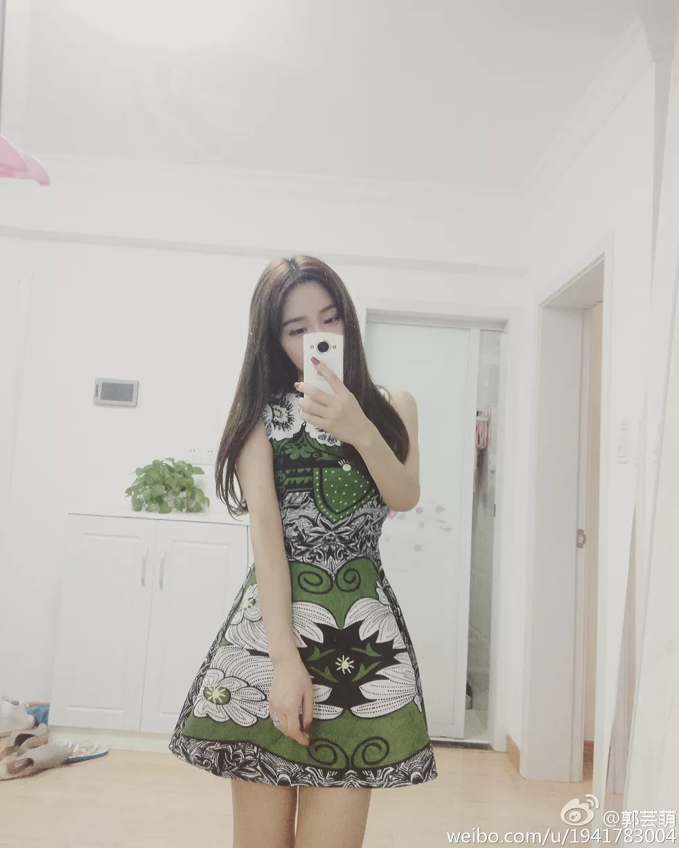 美女嫩模郭芸萌性感自拍美图写真微博合集270P