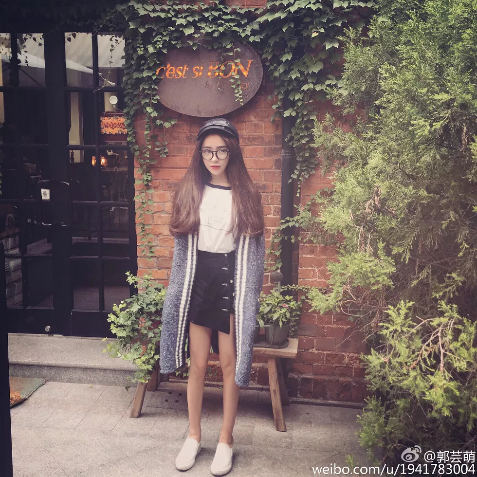 美女嫩模郭芸萌性感自拍美图写真微博合集270P