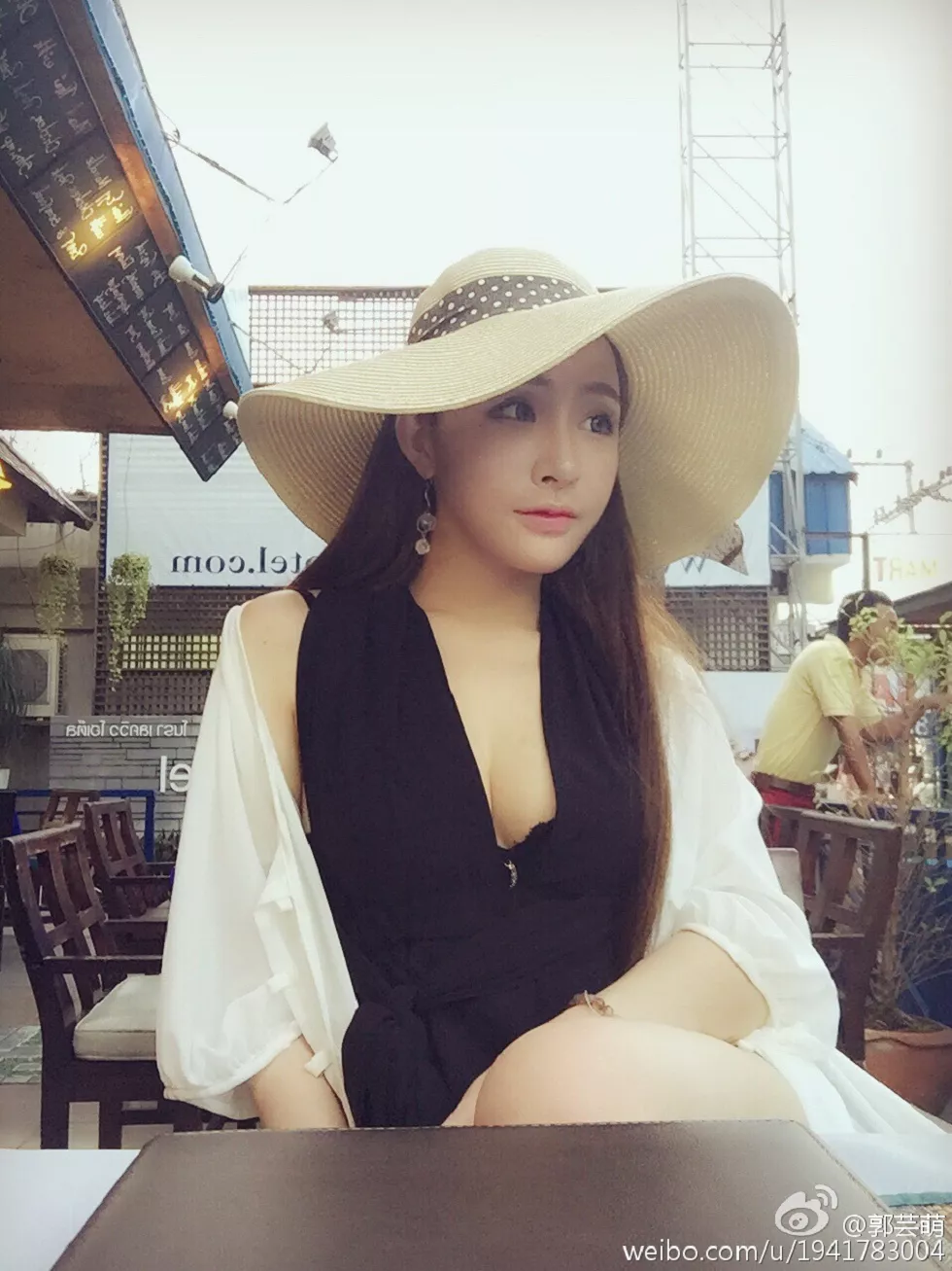 美女嫩模郭芸萌性感自拍美图写真微博合集270P